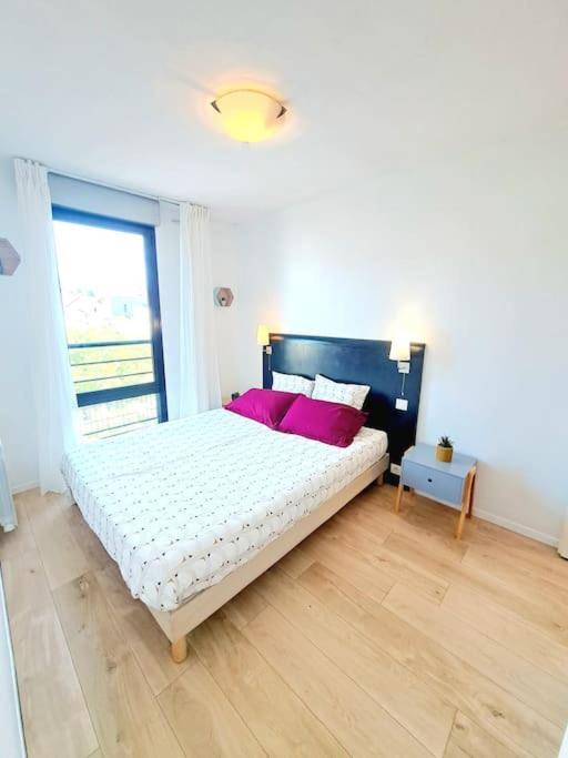 Le Valmy: Appartement Lumineux Au Pied Du Metro Лион Экстерьер фото